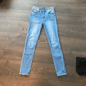 BDG Twig High Rise Jeans Size 26